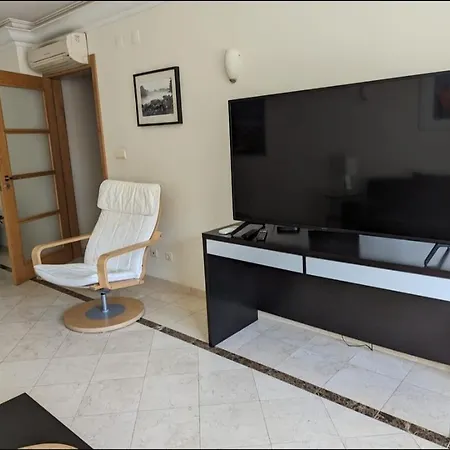 Nh Homevipnobel - Luxurious Апартаменти *